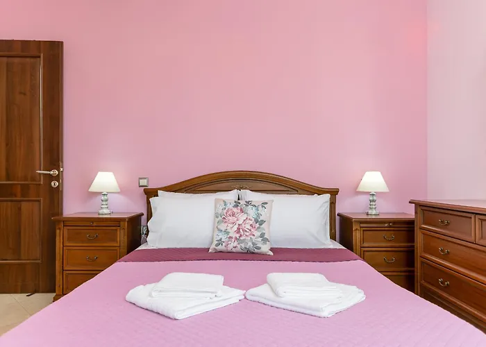 Lägenhet Gavriella House