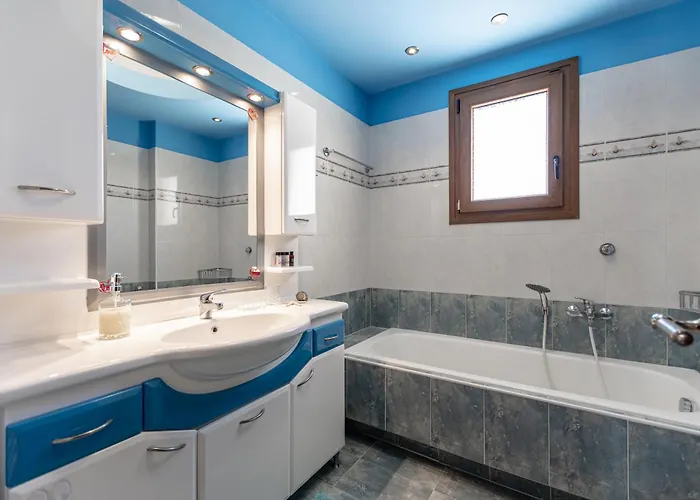 Gavriella House Melanes